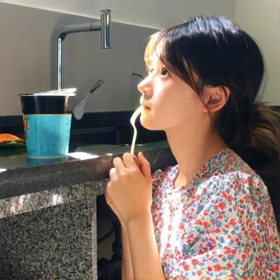 鸟,孤儿和愚人
